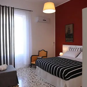 Chic Le Monde , Castellammare del Golfo Italie