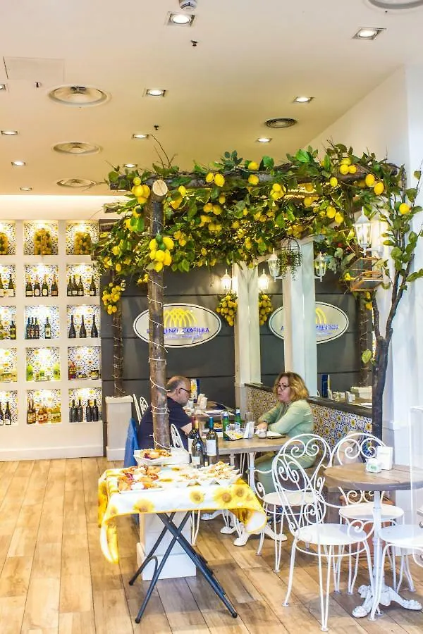 Agora' Dei Mille Bed & Breakfast Naples 0*,  Italy